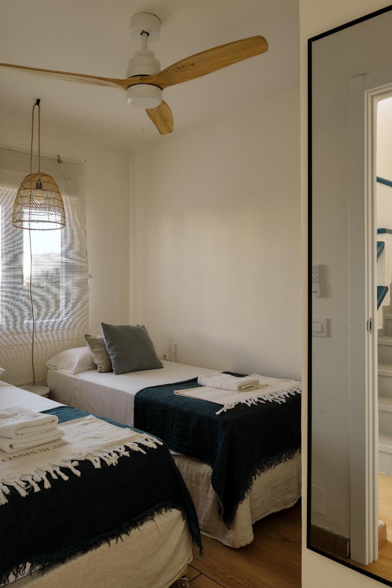 Arenal D'En Castell South Apartment Ngoại thất bức ảnh