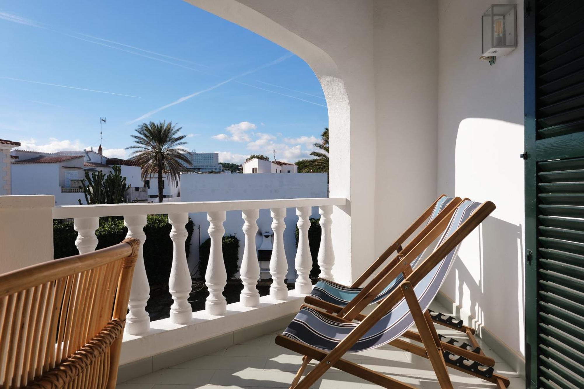 Arenal D'En Castell South Apartment Ngoại thất bức ảnh