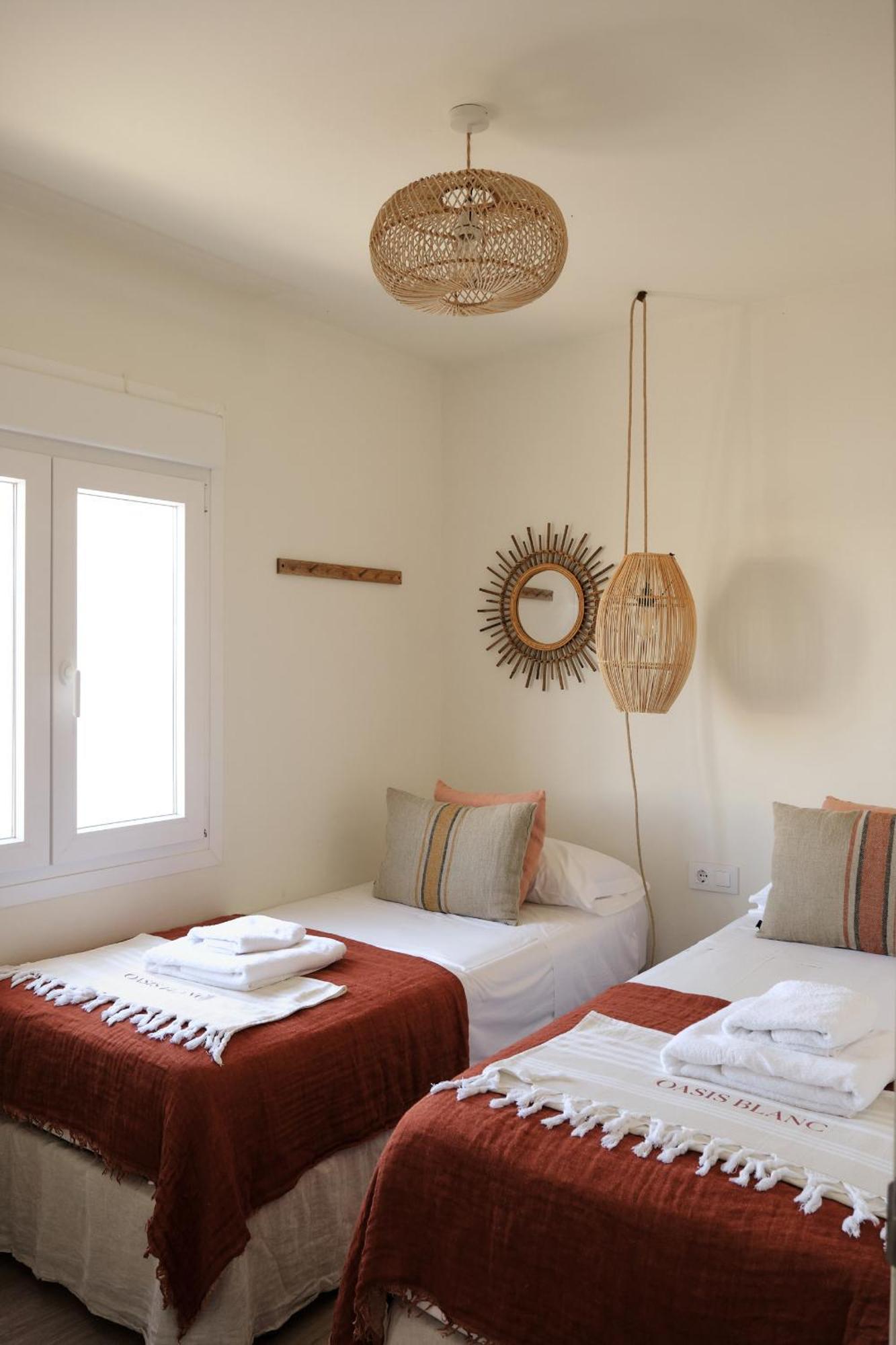 Arenal D'En Castell South Apartment Ngoại thất bức ảnh